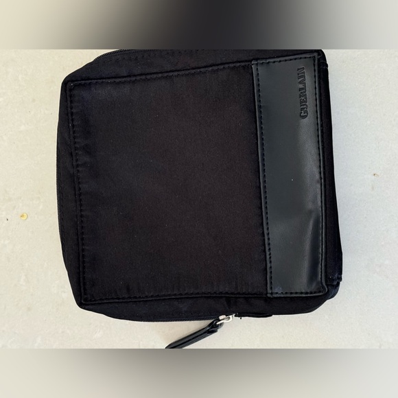 Guerlain makeup bag - Picture 2 of 7